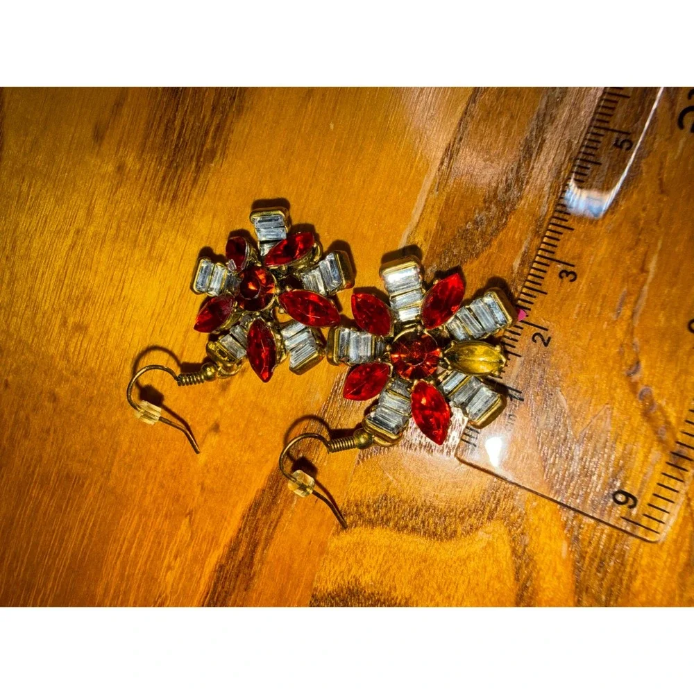Vintage Style Red Crystal Gold Tone Starburst Drop Earrings Statement Jewelry